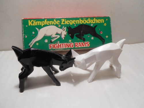 Altes magnetspiel kämpfende - altes, "kämpfende