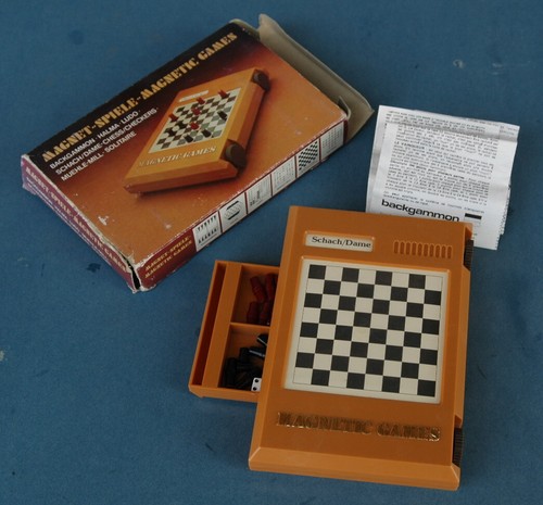 Vintage magnet spiele - magnet,